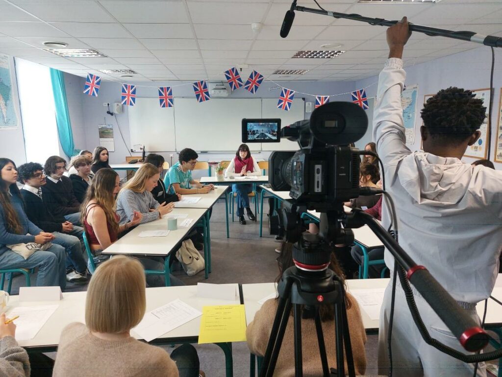 Premier tour de débats en anglais : que le tournoi commence
